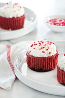 Red Velvet Oreo Cheesecakes My Baking Addiction