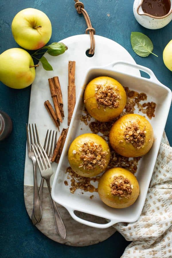 Simple Baked Apples Recipe | My Baking Addiction