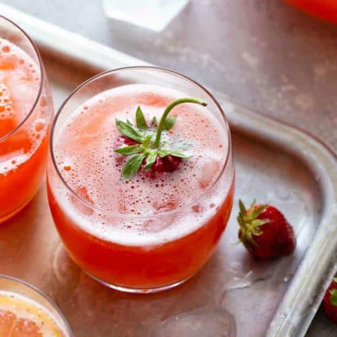 Homemade Strawberry Lemonade Recipe | My Baking Addiction