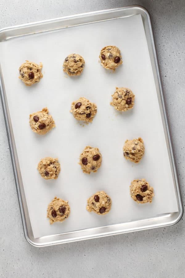 Oatmeal Raisin Cookies With Raisinets My Baking Addiction 9368