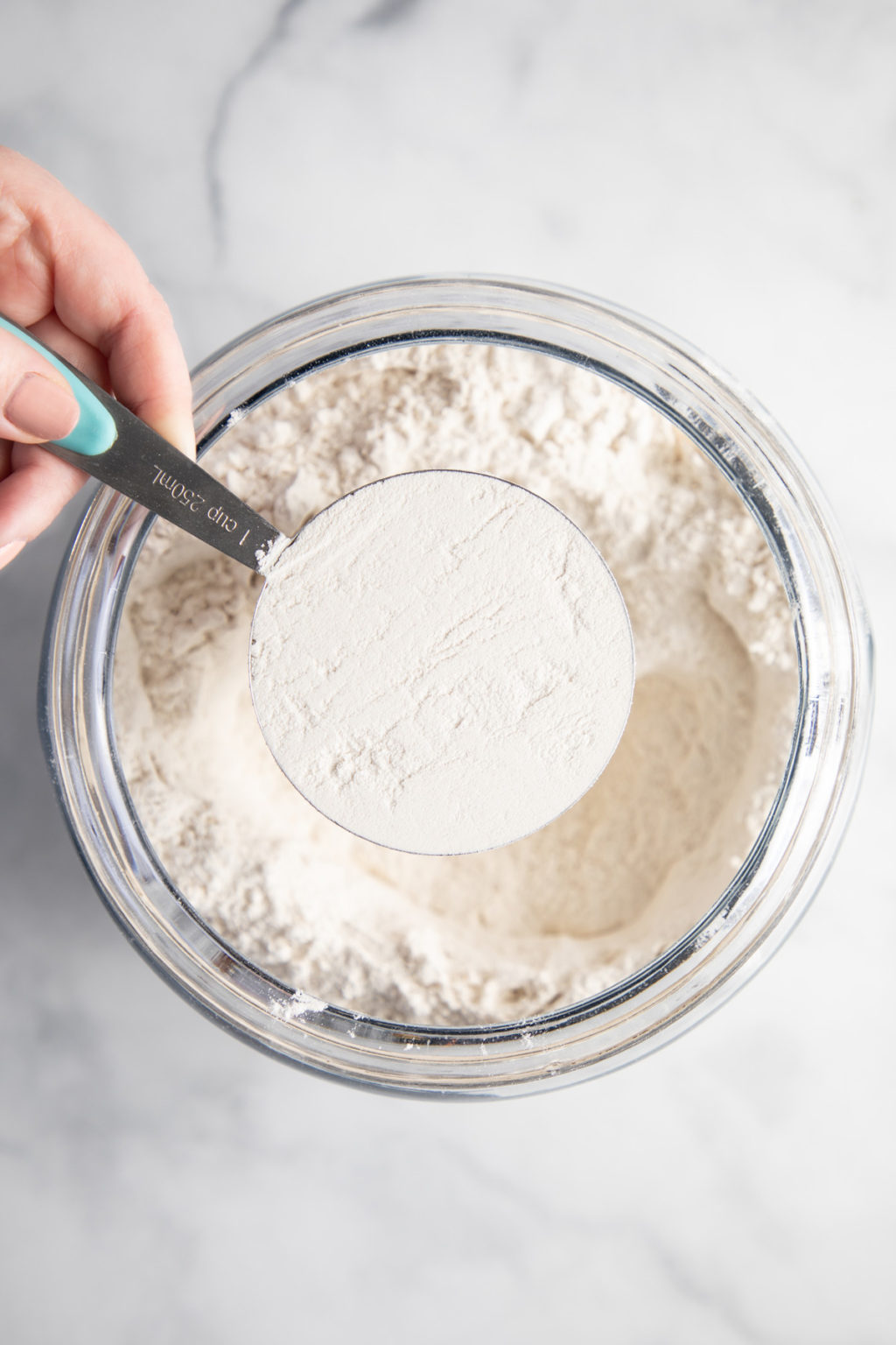 How To Measure Flour Accurately | My Baking Addiction