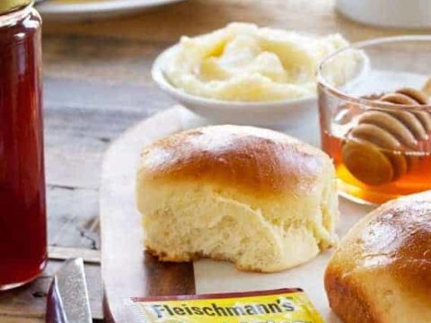 Soft Dinner Rolls Recipe - Sally's Baking Addiction