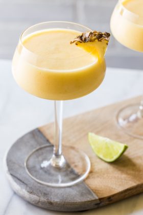 Fryst ananas Mango Daiquiri-My Baking Addiction Pandora Year Book