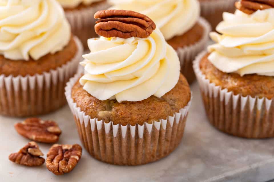 Hummingbird Cupcakes with Cream Cheese Frosting