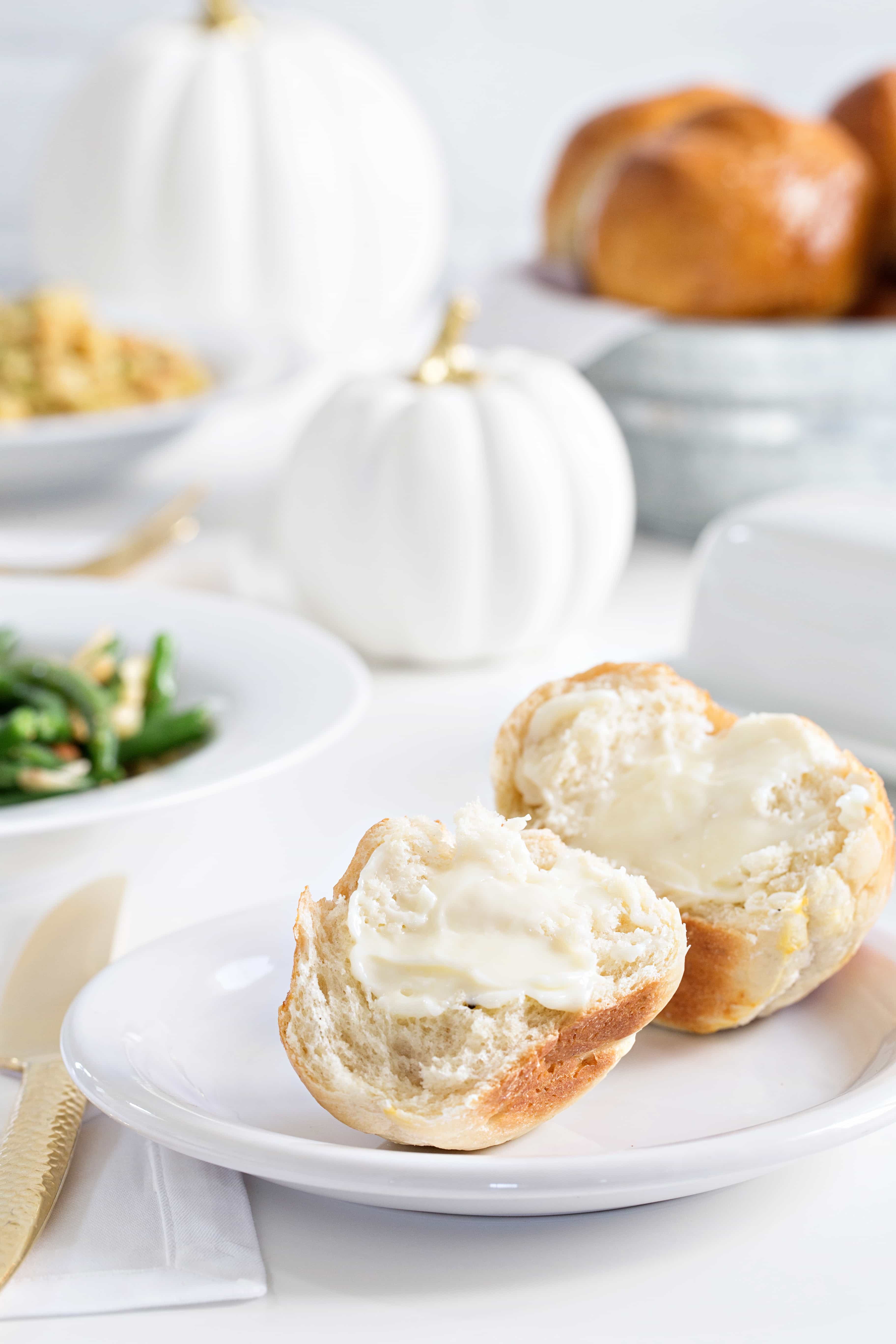 Garlic and Herb Beer Bread Rolls - My Baking Addiction