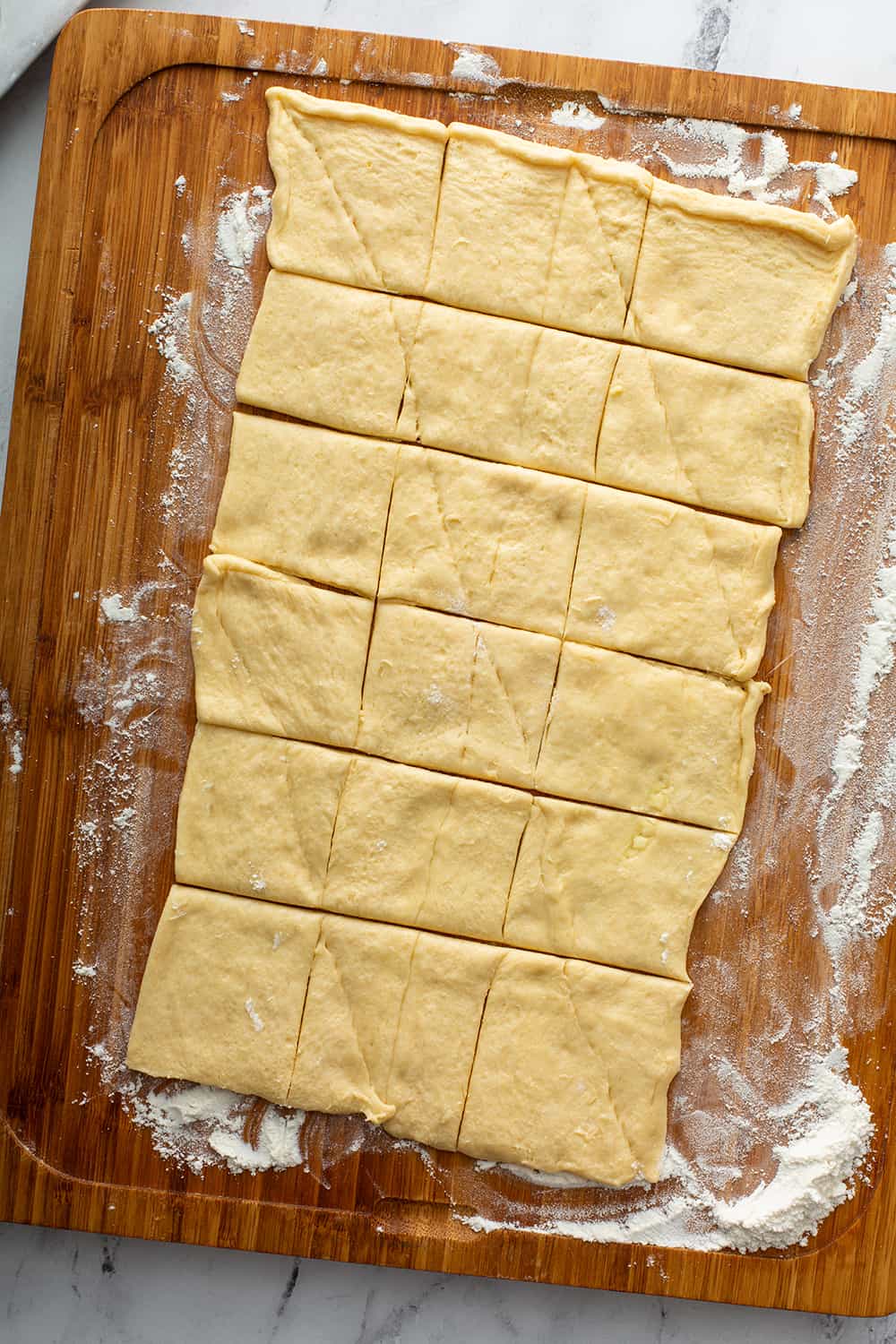 Cranberry Brie Bites 3 Ingredients My Baking Addiction   Portioned Crescent Roll Dough 