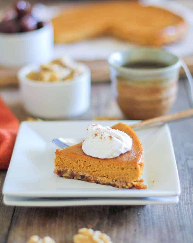 Marshmallow Pumpkin Pie (Quick and Easy!) - My Baking Addiction