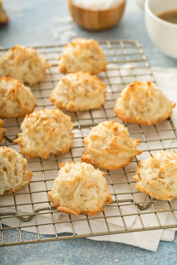 Coconut Macaroons (with Almonds!) - My Baking Addiction