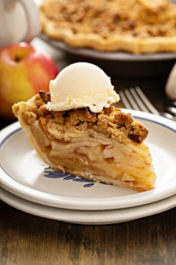 Apple Crumb Pie - My Baking Addiction