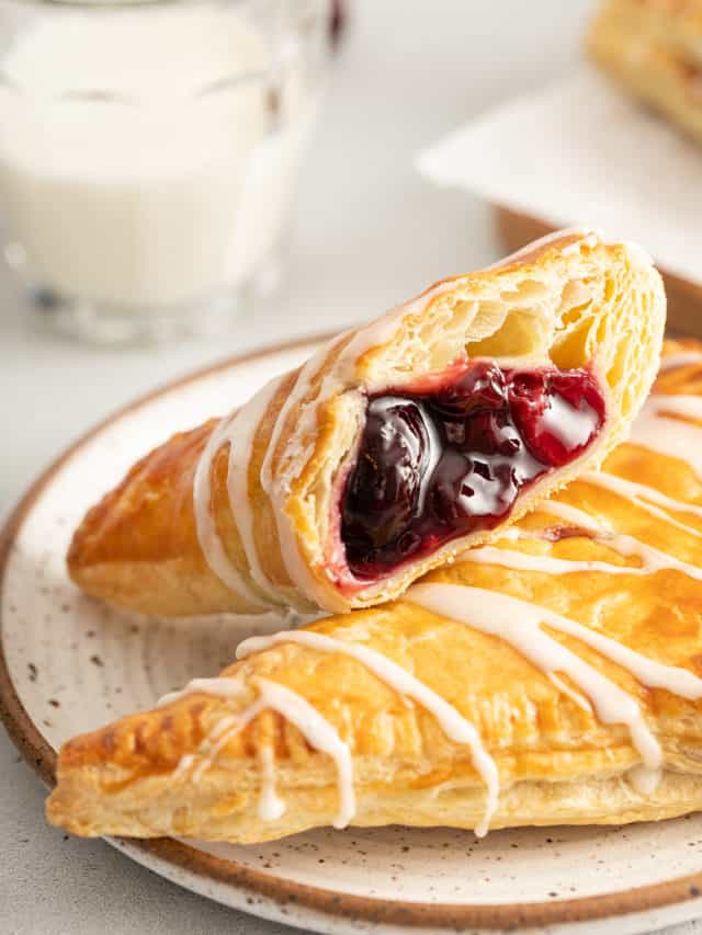 Homemade Cherry Turnovers - My Baking Addiction