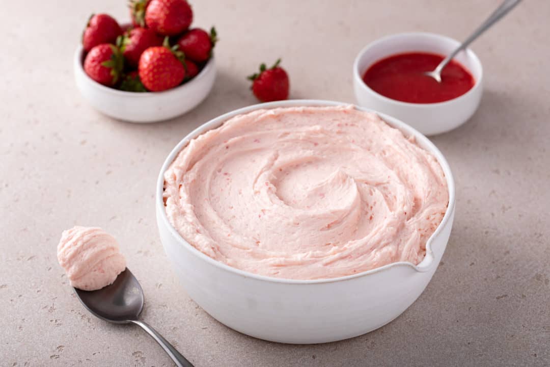 Strawberry Frosting - My Baking Addiction