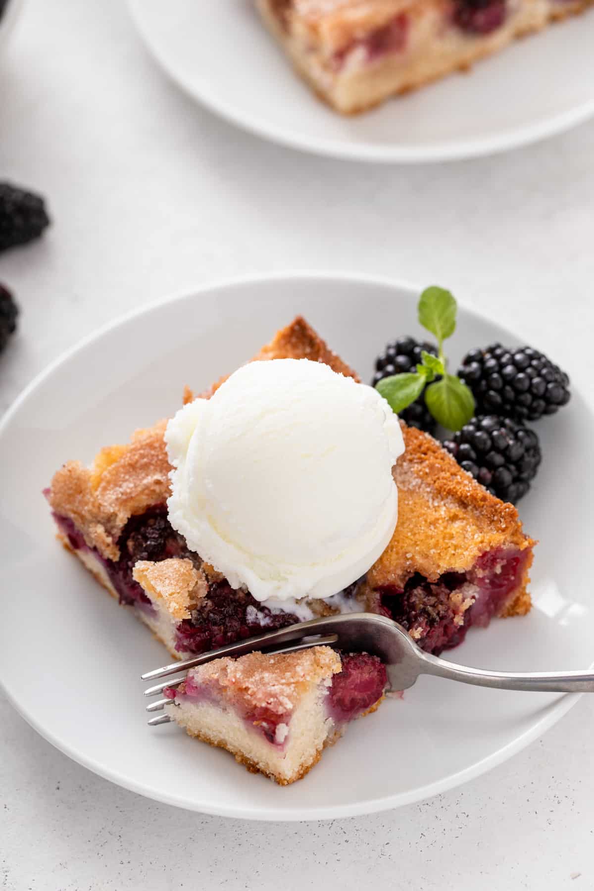 Easy Blackberry Cobbler - My Baking Addiction