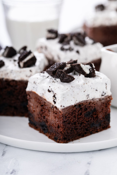 Oreo Poke Cake - My Baking Addiction