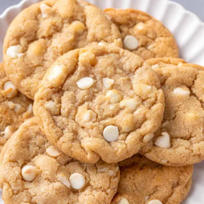 White Chocolate Macadamia Nut Cookies My Baking Addiction