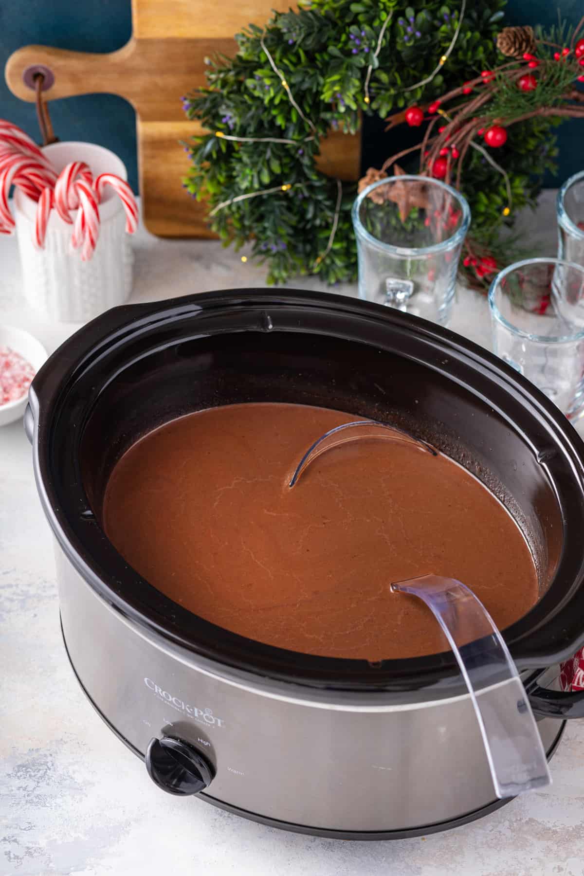 Slow Cooker Hot Chocolate Recipe (Crockpot) - Striped Spatula