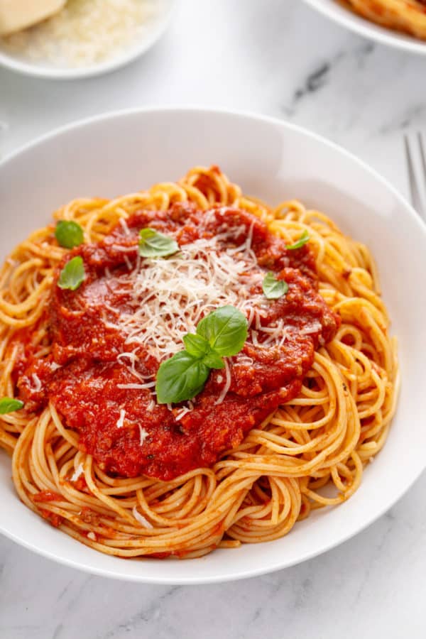 Crockpot Spaghetti Sauce - My Baking Addiction